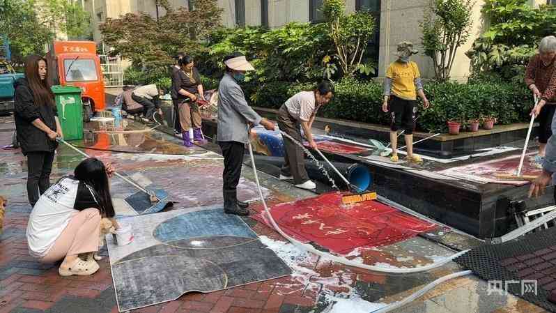  社区温度在此升腾；物业五年坚守，接娃之外更多温暖。 房产家居 社区温度在此升腾；物业五年坚守，接娃之外更多温暖。 房产家居