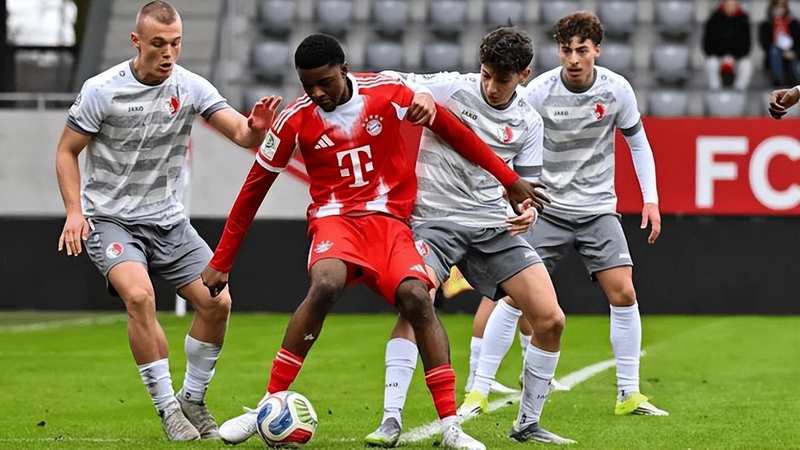 当VAR沉默时，谁来为公平发声？——一个球迷的无奈与期待