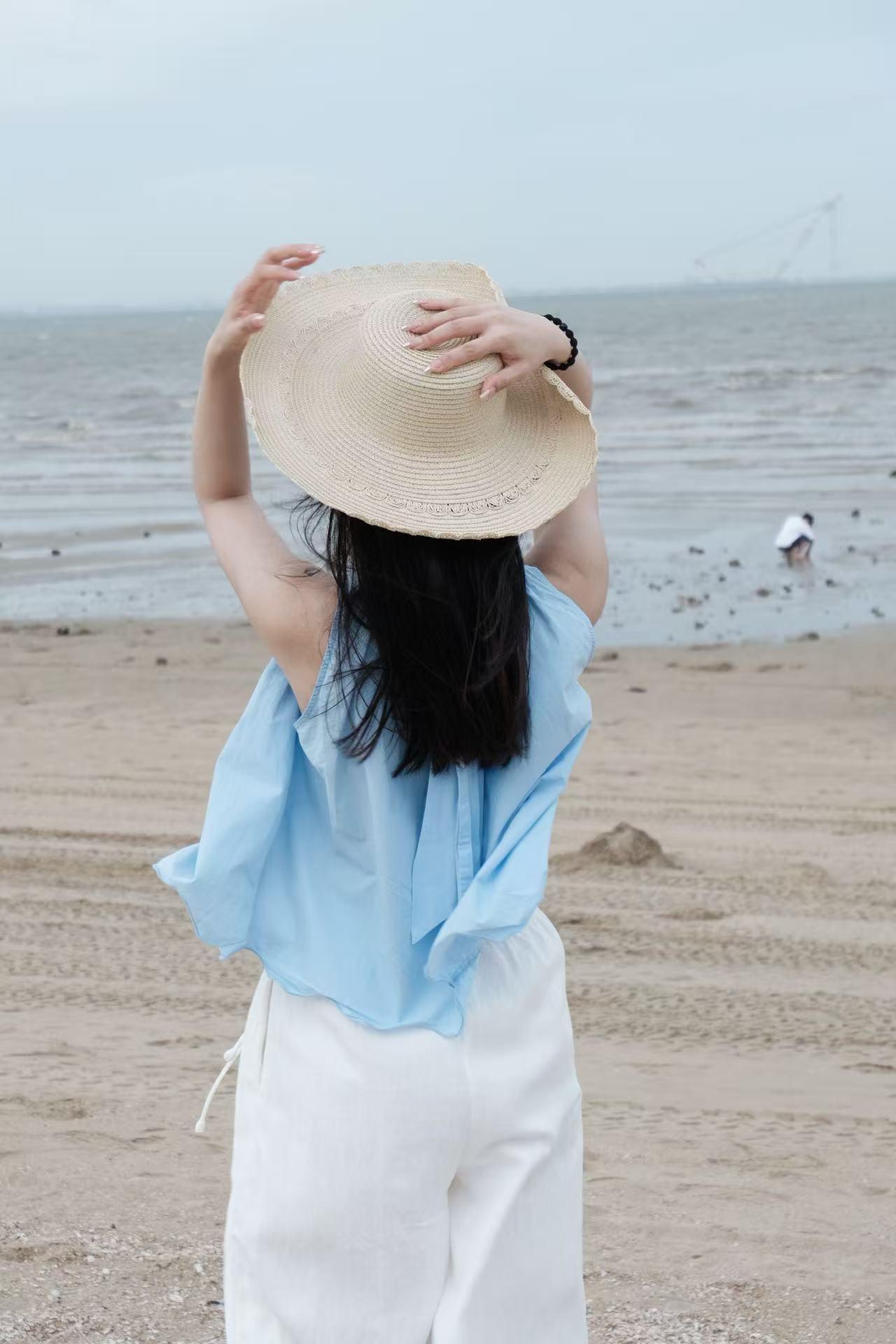  娃哈哈权力交接深层解码：宗馥莉退出与许思敏接棒背后的商业逻辑 新闻