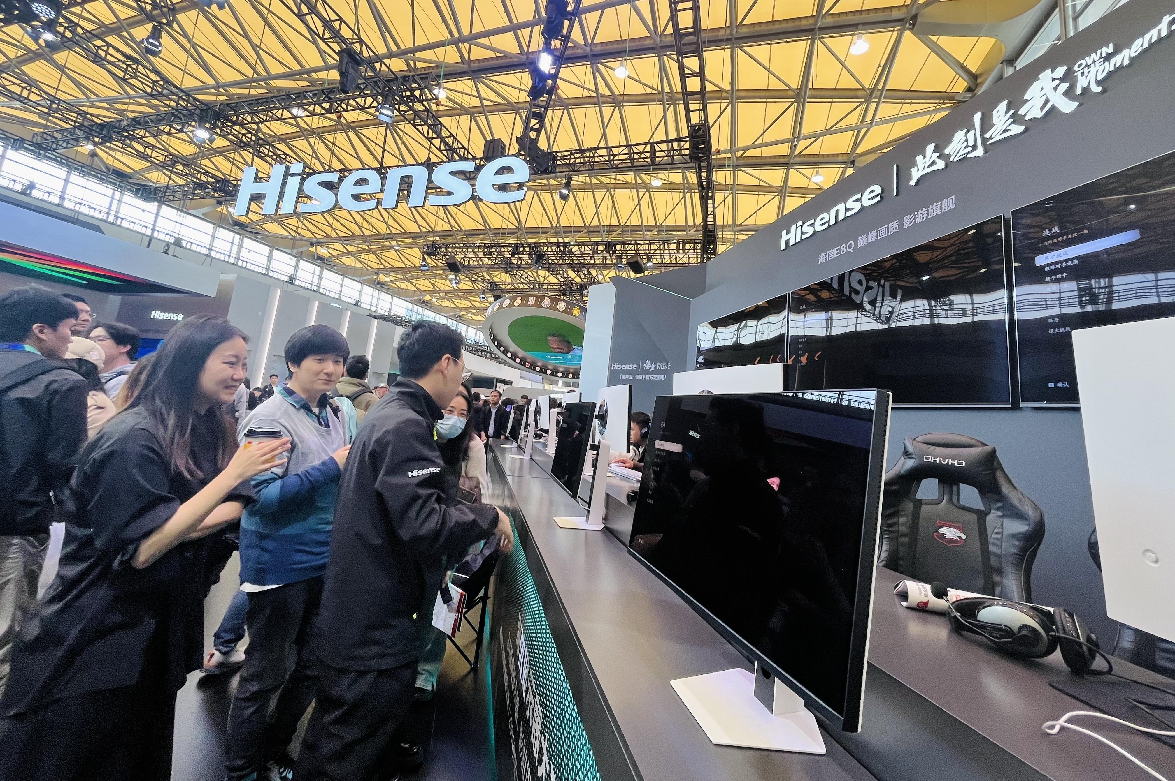 海信视像财报深层解码：当主航道失速，第二曲线如何接棒