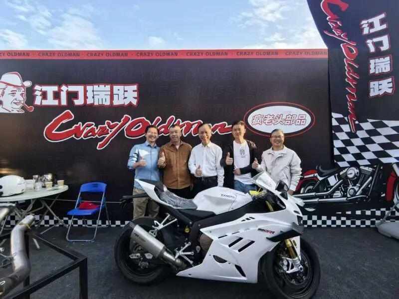  一个造车人的八年：从QQ卖车到世界冠军，一个追梦者的孤独与坚守 体育新闻