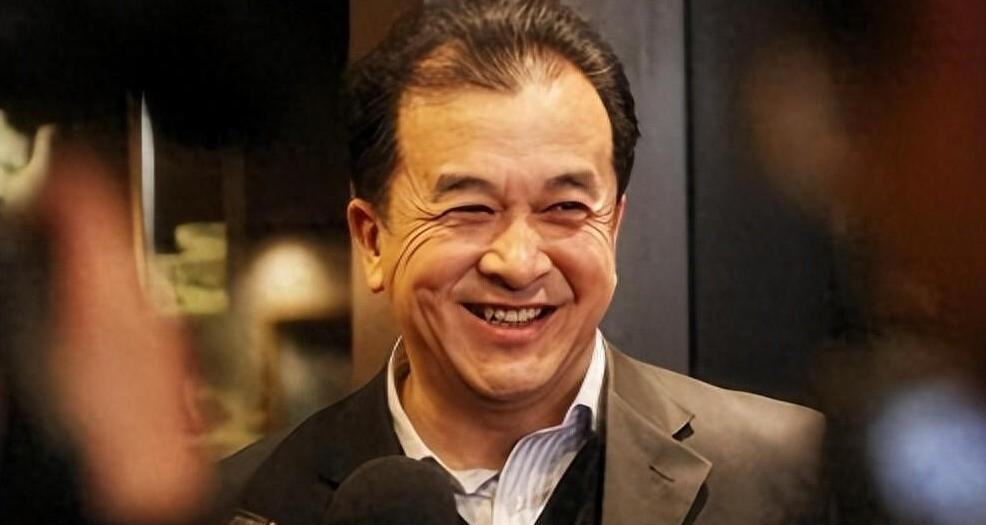  从春晚舞台到话剧幕后：一位表演艺术家的四十年人生坐标系 影视小说